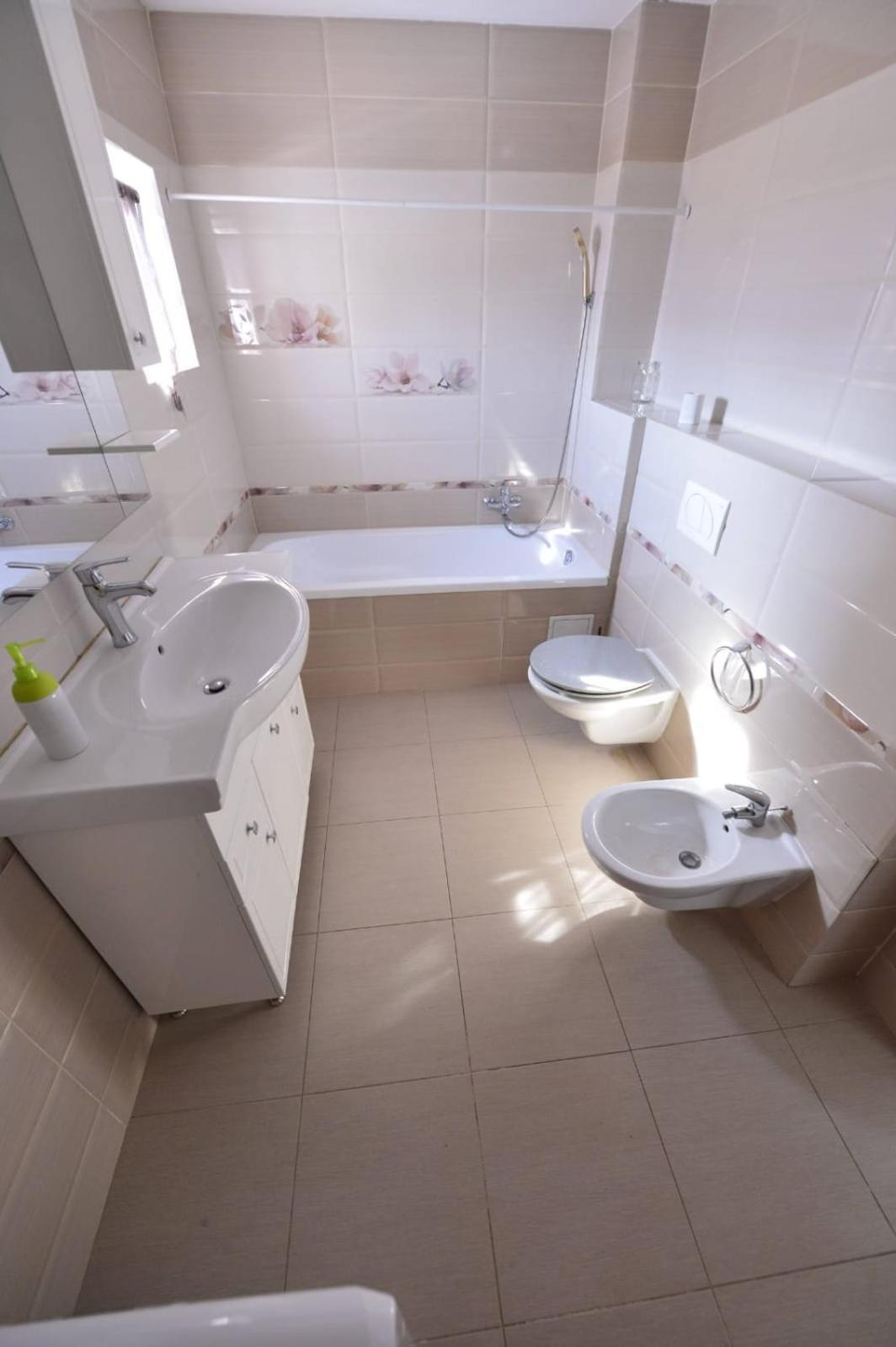 Apartament Astra Bn70 Apartment Brasov Luaran gambar